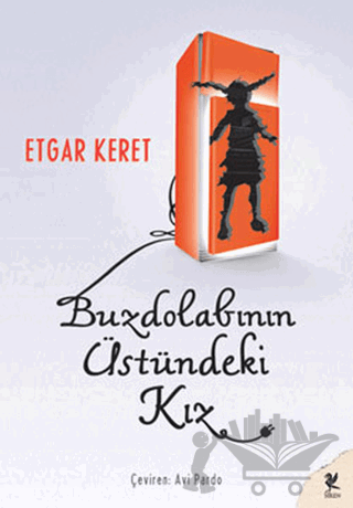 Buzdolabının Üstündeki Kız
